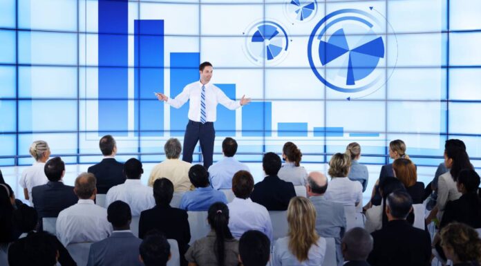 Come sviluppare le competenze critiche necessarie per guidare con successo