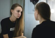 Un nuovo studio si chiede se le prime impressioni contano tanto quanto le persone pensano di fare